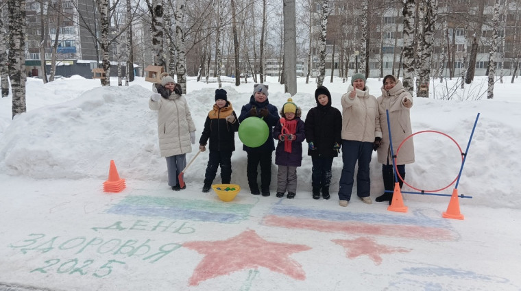 #СКШ41Сыктывкар #Месясникпатриотическоговоспитания_2025 #ГодзащитникаОтечества #ГодГероевКоми2025.